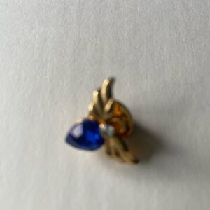 Avon brooch tone gold